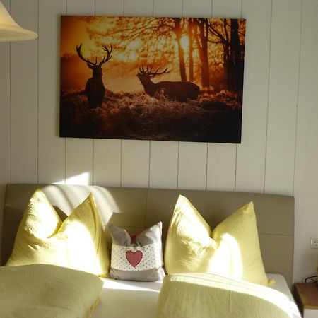 Garni Helfer Bed & Breakfast Dobbiaco Exterior foto